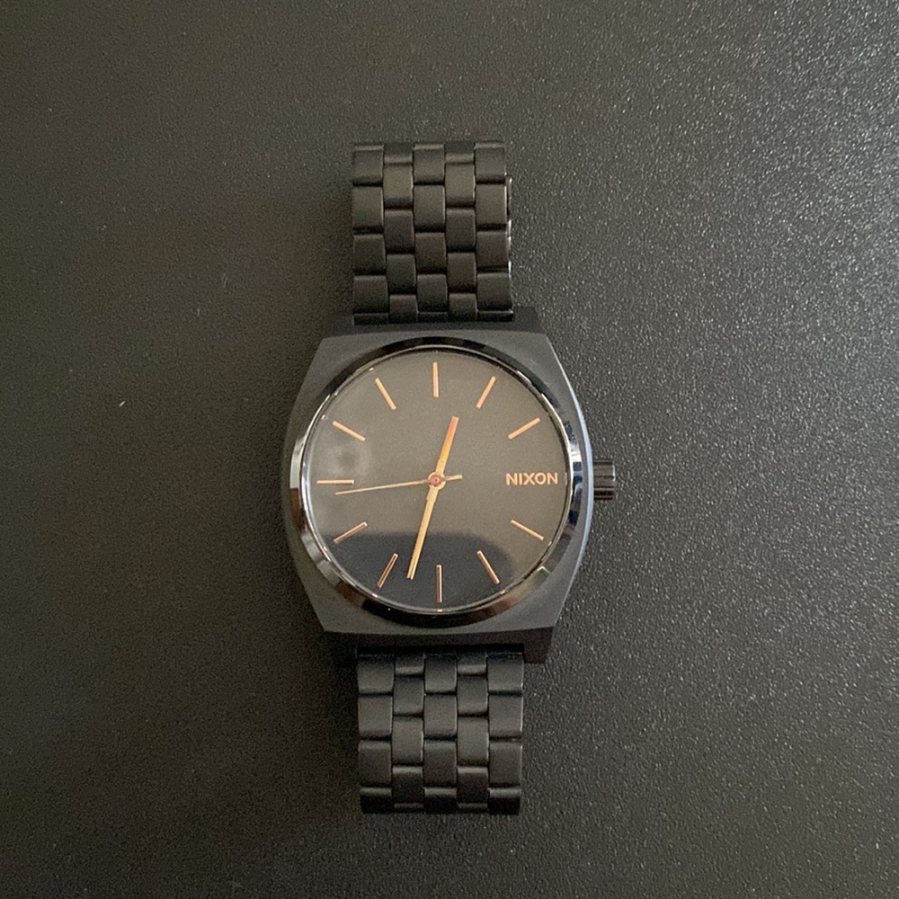 Nixon “The Time Teller” watch
